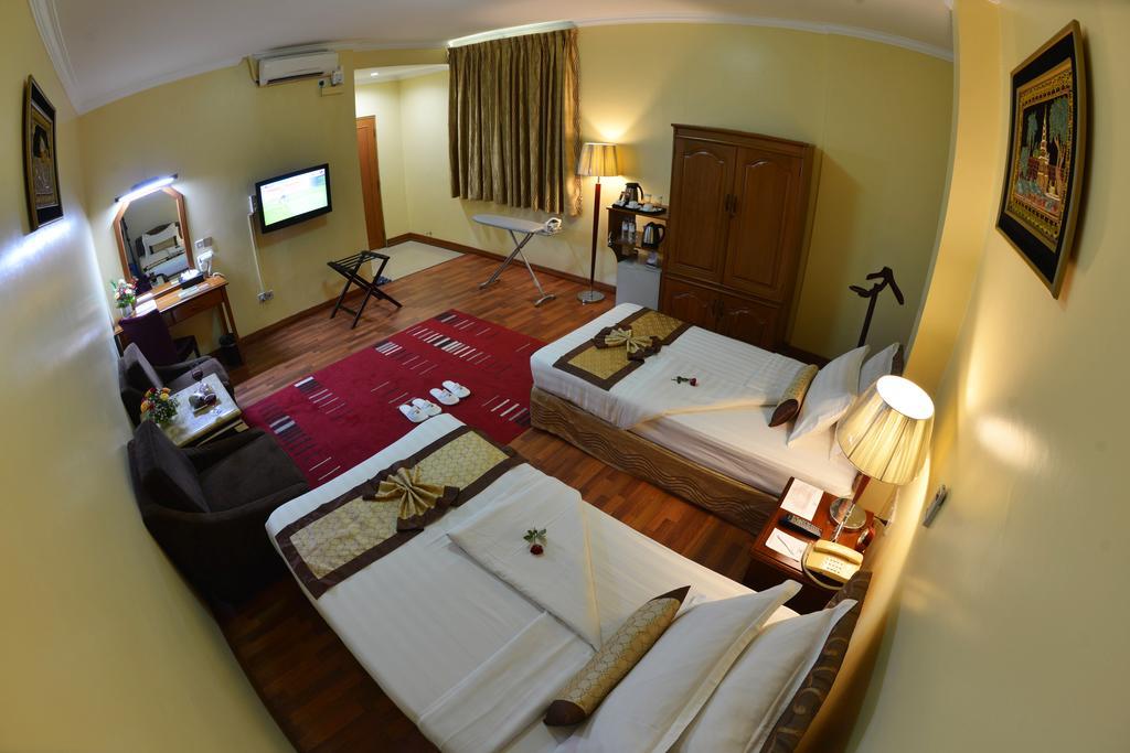 Grand Palace Hotel Yangon Exteriör bild